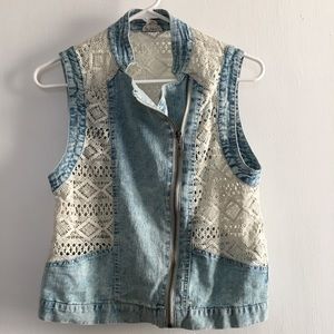 Denim Vest -Nasty Gal